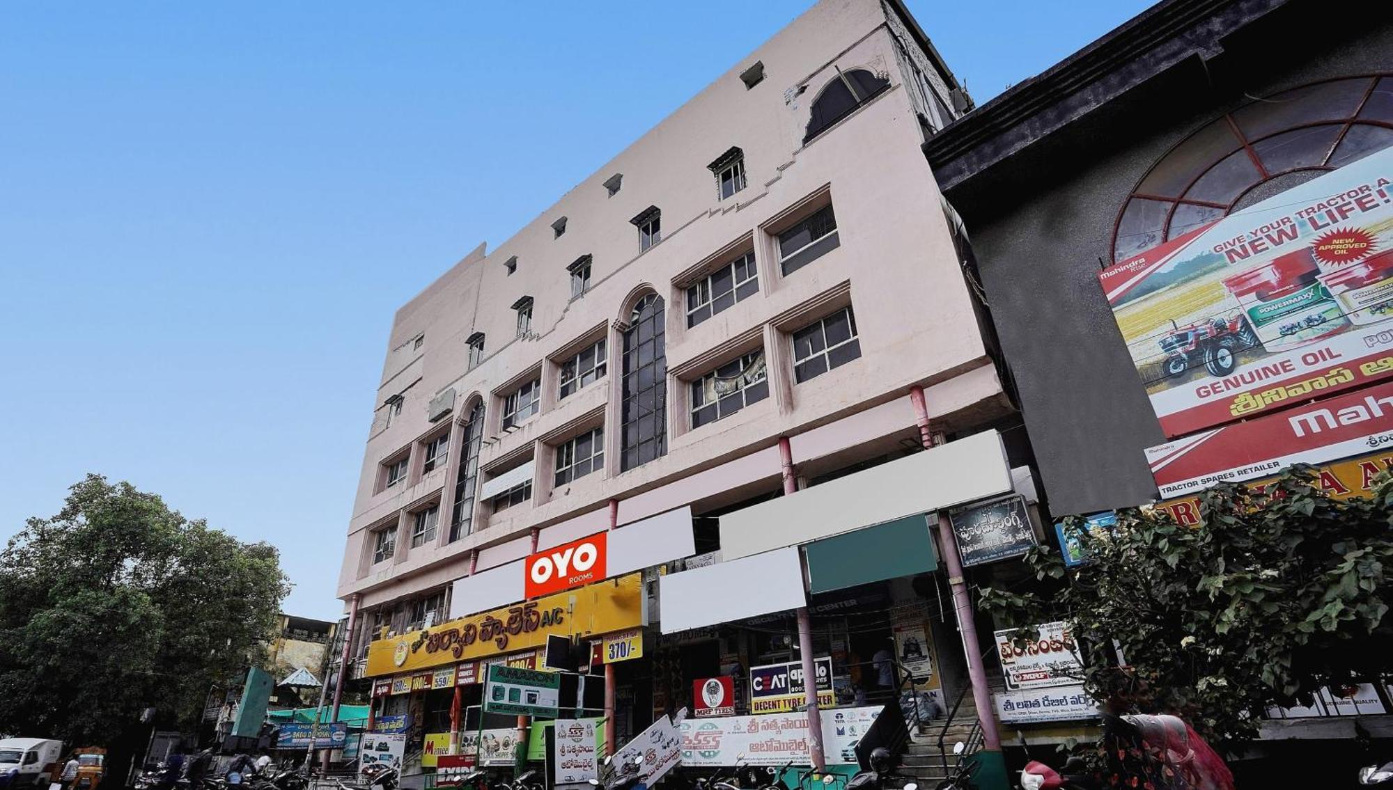 Hotel O Sai Krishna Residency Vijayawada Exterior photo